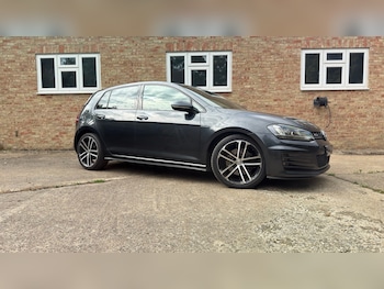 Used Volkswagen Golf 2015 for sale - 79102093: Photo