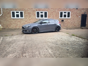 Used Ford Focus 2017 for sale - 78961942: Photo