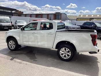 Used Isuzu D-Max 2024 for sale - 75638942: Photo