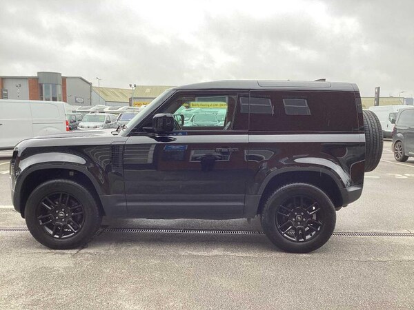 Used Land Rover Defender 2023 for sale - 76161955: Photo 2