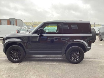 Used Land Rover Defender 2023 for sale - 76161955: Photo