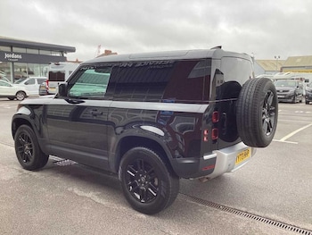 Used Land Rover Defender 2023 for sale - 76161955: Photo