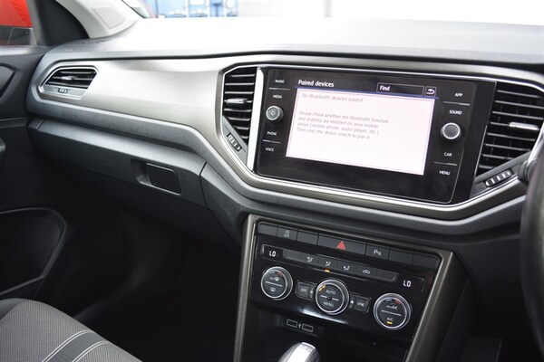 Used Volkswagen T-Roc 2018 for sale - 76148497: Photo 13