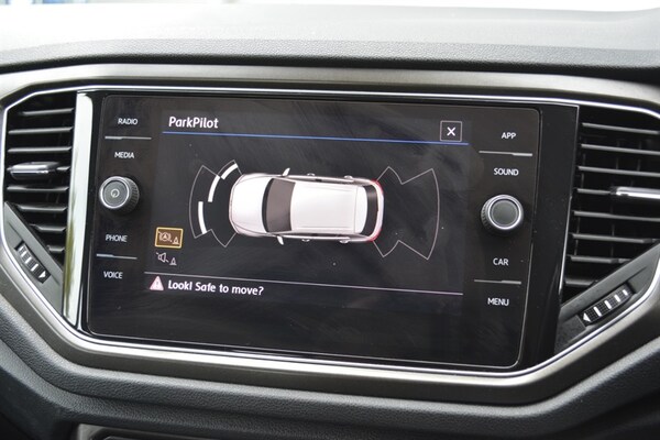 Used Volkswagen T-Roc 2018 for sale - 76148497: Photo 18
