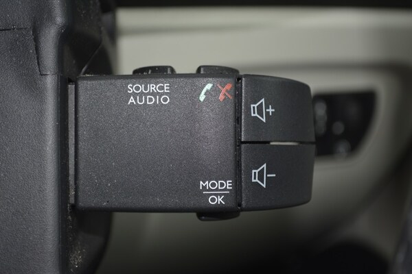 Used Renault Captur 2018 for sale - 76163802: Photo 21