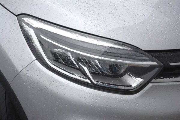 Used Renault Captur 2018 for sale - 76163802: Photo 32