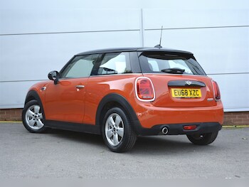 Used MINI Hatch 2018 for sale - 75498977: Photo