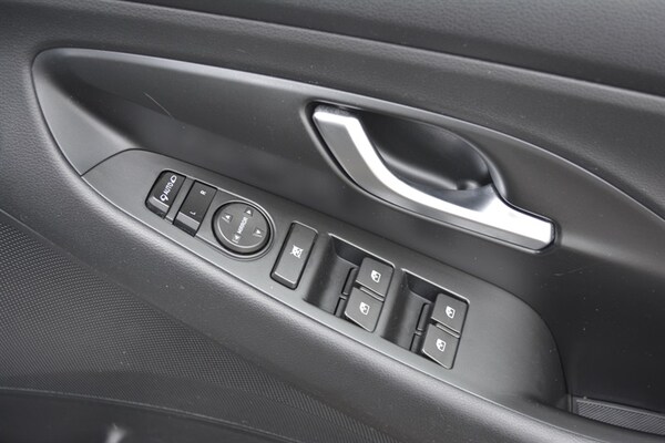 Used Hyundai i30 2022 for sale - 76133125: Photo 21