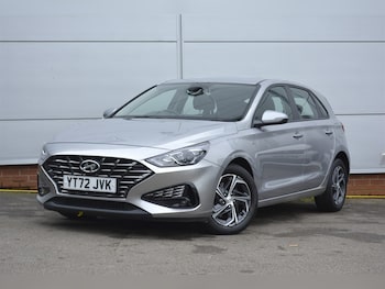 Used Hyundai i30 2022 for sale - 76133125: Photo 2