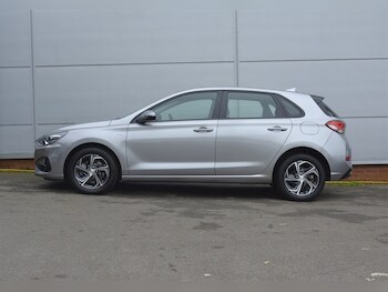 Used Hyundai i30 2022 for sale - 76133125: Photo 4