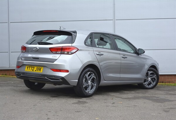 Used Hyundai i30 2022 for sale - 76133125: Photo 8