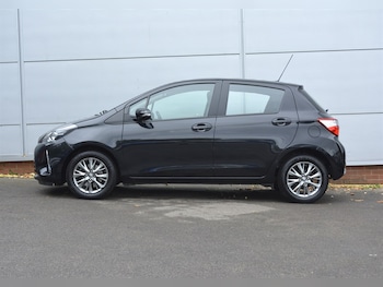 Used Toyota Yaris  for sale - 75704537: Photo