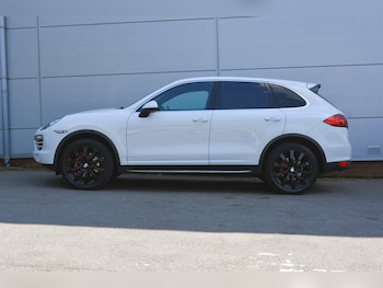 Used Porsche Cayenne 2012 for sale - 79018199: Photo