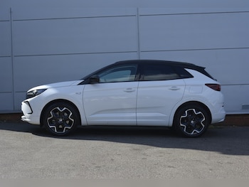 Used Vauxhall Grandland 2024 for sale - 79619867: Photo