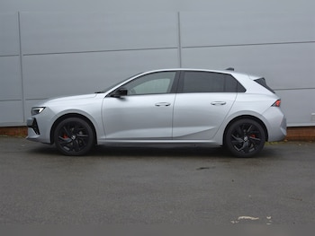 Used Vauxhall Astra 2024 for sale - 78840297: Photo