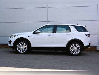Used Land Rover Discovery Sport 2015 for sale - 79418128: Photo