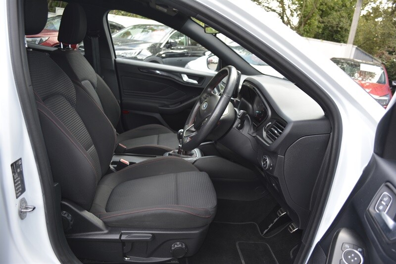 Used Ford Focus 2020 for sale - 76127712: Photo 10
