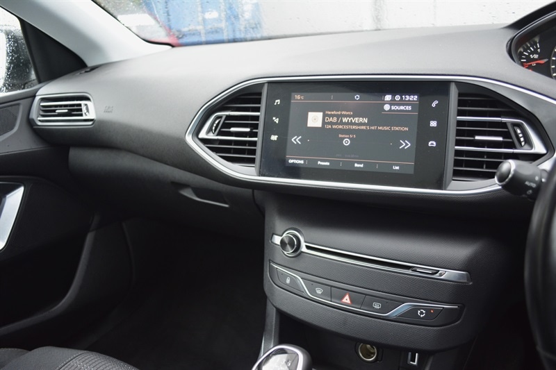 Used Peugeot 308 SW 2020 for sale - 76163801: Photo 13