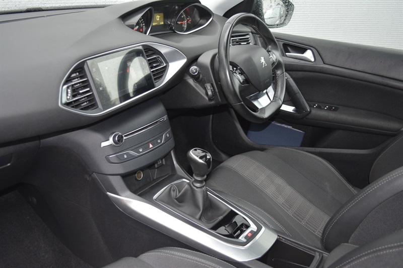 Used Peugeot 308 SW 2020 for sale - 76163801: Photo 16