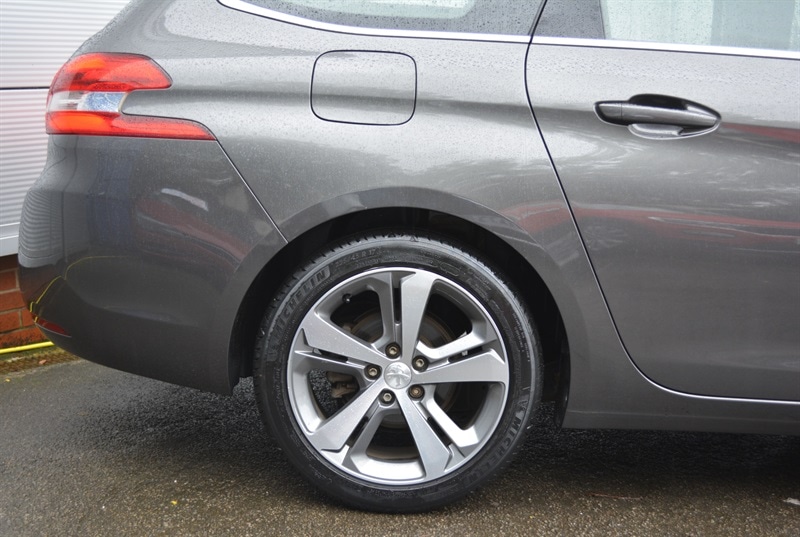 Used Peugeot 308 SW 2020 for sale - 76163801: Photo 29