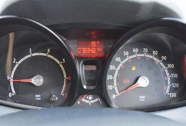 Used Ford Fiesta 2009 for sale - 75700532: Photo 10