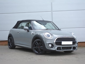 Used MINI Convertible 2019 for sale - 78510009: Photo