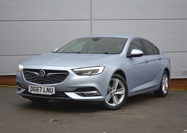 Used Vauxhall Insignia 2017 for sale - 76148488: Photo 2