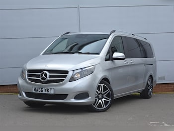 Used Mercedes-Benz V-Class 2016 for sale - 75529446: Photo