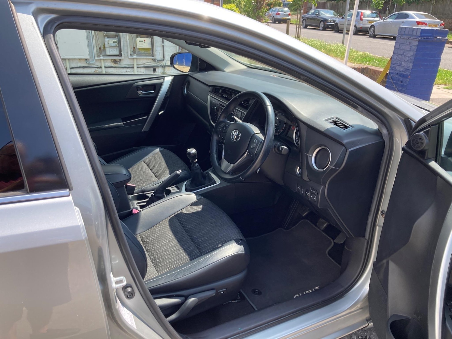 Vehicle 28