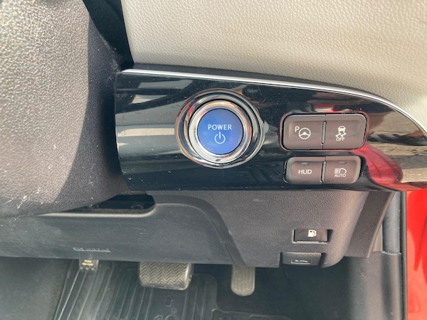 Used Toyota Prius 2018 for sale - 75618391: Photo 37