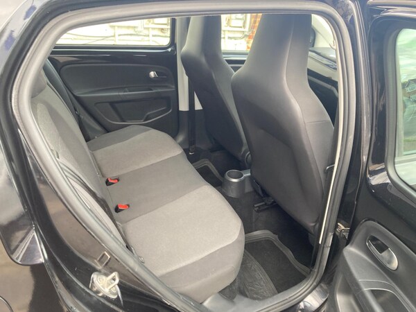 Used Volkswagen up! 2014 for sale - 76013531: Photo 15