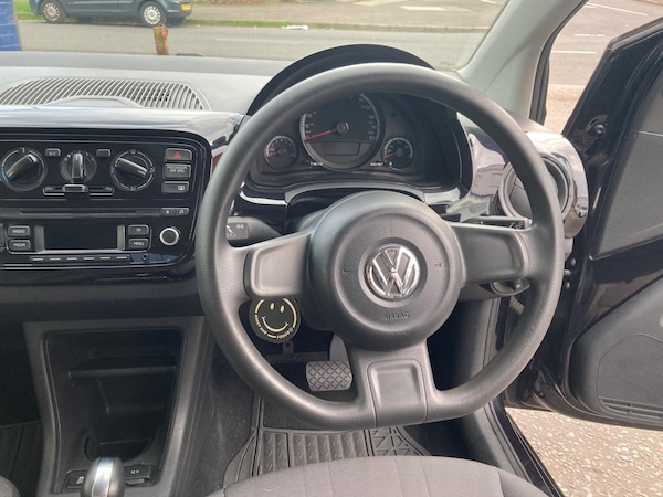 Used Volkswagen up! 2014 for sale - 76013531: Photo 20