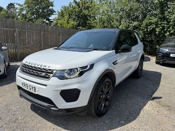 Used Land Rover Discovery Sport 2019 for sale - 79027020: Photo