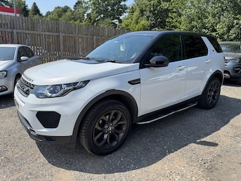 Used Land Rover Discovery Sport 2019 for sale - 79027061: Photo