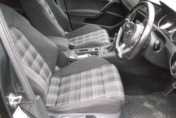 Used Volkswagen Golf 2017 for sale - 76419412: Photo 5