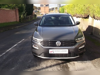 Used Volkswagen T-Roc 2019 for sale - 76409860: Photo