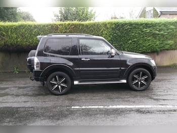 Used Mitsubishi Shogun 2015 for sale - 75991927: Photo