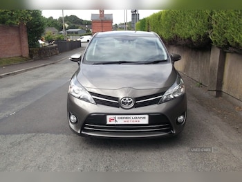 Used Toyota Verso 2016 for sale - 79472708: Photo