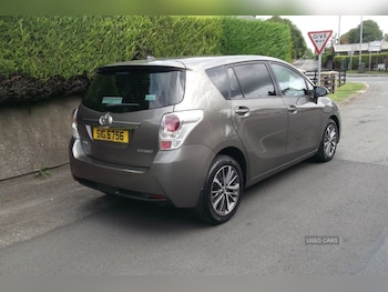 Used Toyota Verso 2016 for sale - 79472708: Photo