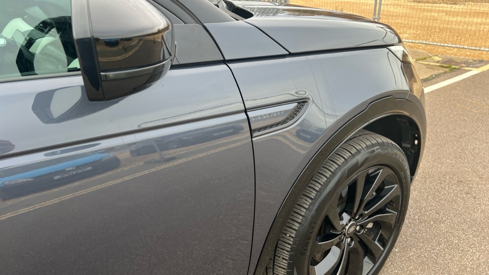 Used Land Rover Discovery Sport 2024 for sale - 76507526: Photo 22