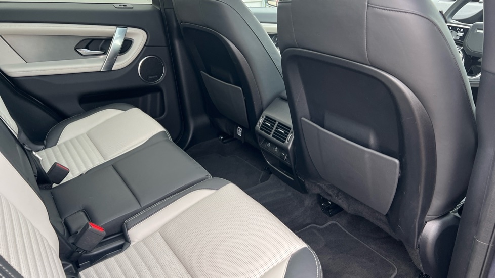 Used Land Rover Discovery Sport 2024 for sale - 76507526: Photo 40