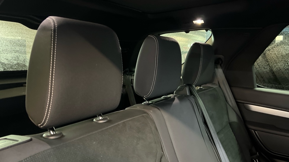Used Land Rover Discovery 2023 for sale - 76146016: Photo 41