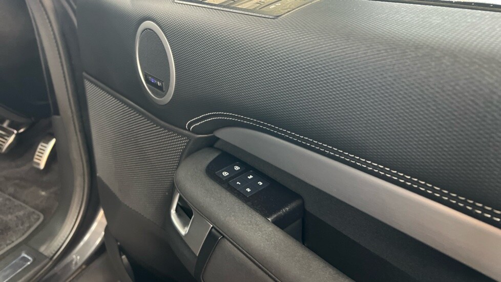 Used Land Rover Discovery 2023 for sale - 76146016: Photo 45
