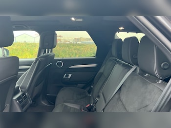 Used Land Rover Discovery 2023 for sale - 76146016: Photo 4