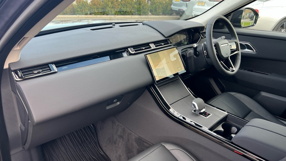 Used Land Rover Range Rover Velar 2025 for sale - 75472696: Photo 10