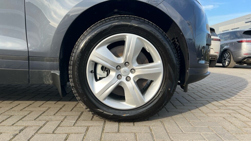 Used Land Rover Range Rover Velar 2025 for sale - 75472696: Photo 17