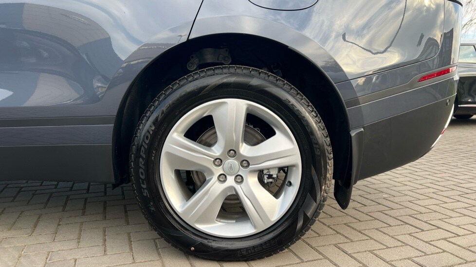 Used Land Rover Range Rover Velar 2025 for sale - 75472696: Photo 19