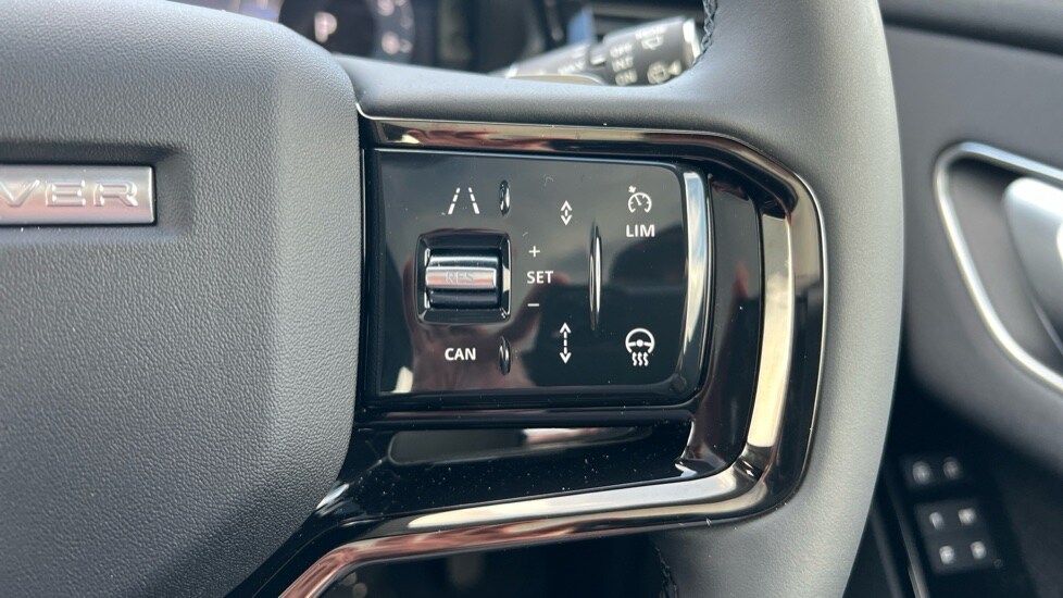 Used Land Rover Range Rover Velar 2025 for sale - 75472696: Photo 22