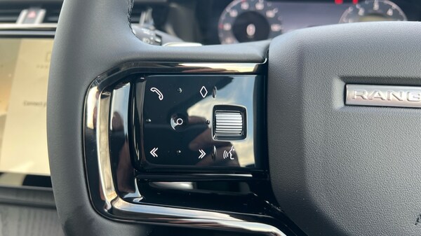 Used Land Rover Range Rover Velar 2025 for sale - 75472696: Photo 23