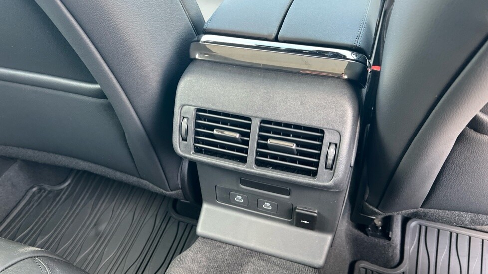 Used Land Rover Range Rover Velar 2025 for sale - 75472696: Photo 33